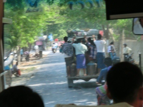 ミャンマーの人々