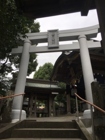 荒神さんの、鳥居完成