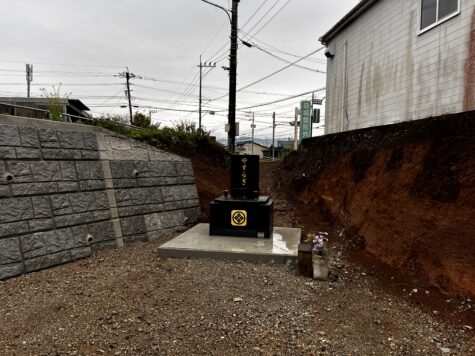 益城町4車線化の脇にお墓完成