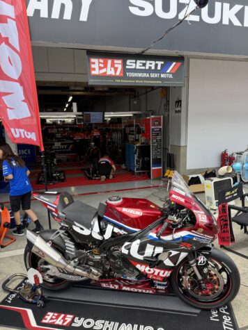 お休みをいただき、レース観戦です。